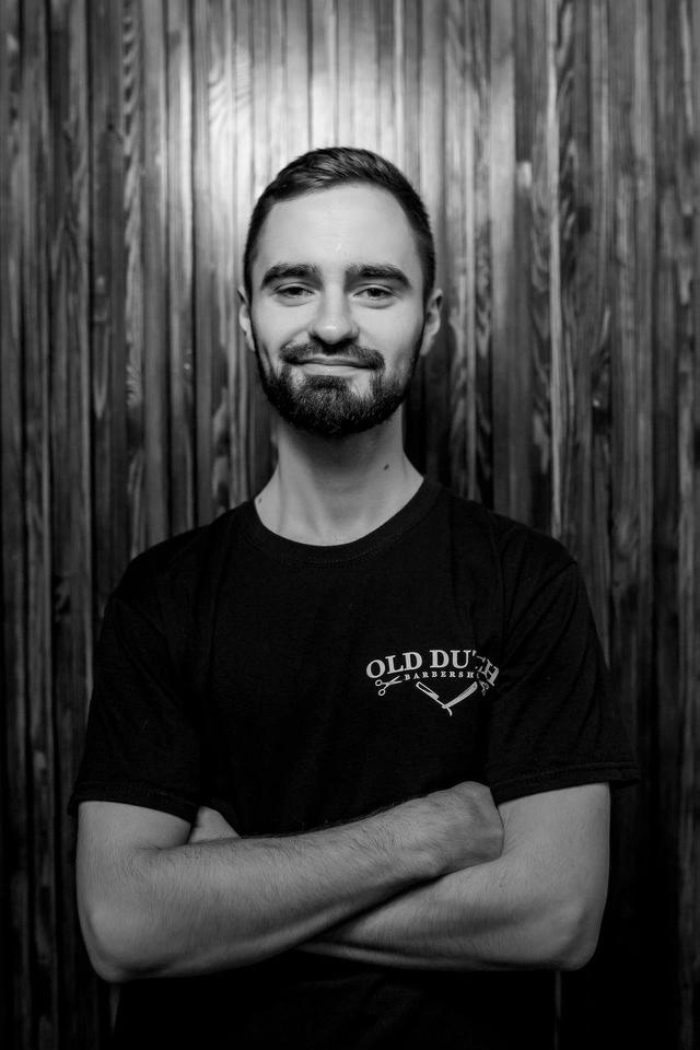 Senior barber Andriy